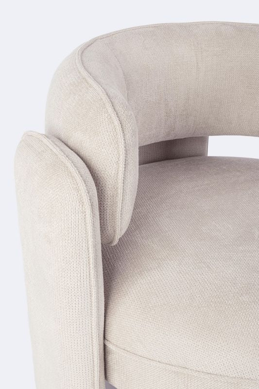 Poltrona in tessuto beige