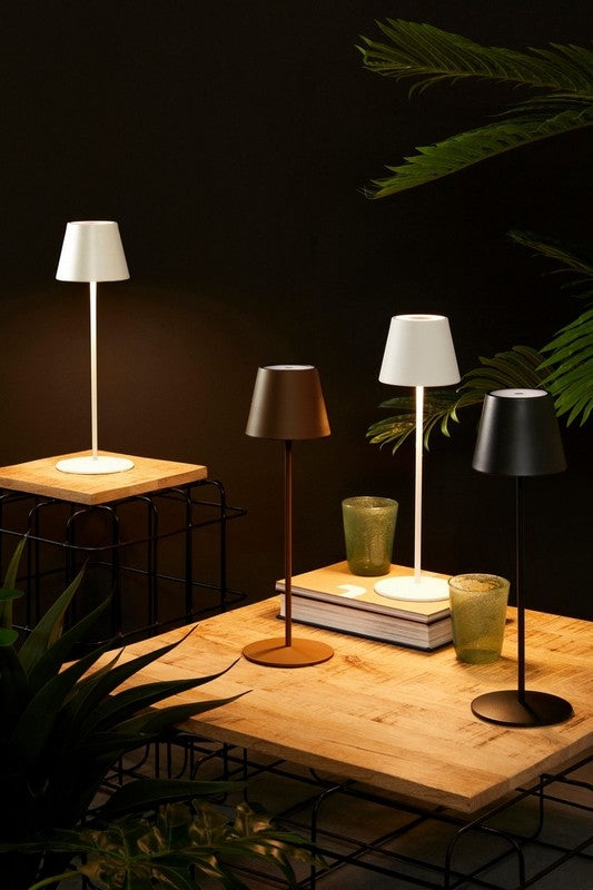 Lampada bianca da tavolo con led multicolor