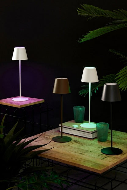Lampada bianca da tavolo con led multicolor